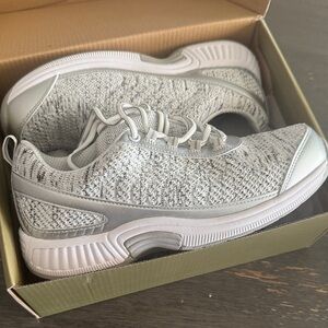 Women's Gray Orthofeet Sneakers